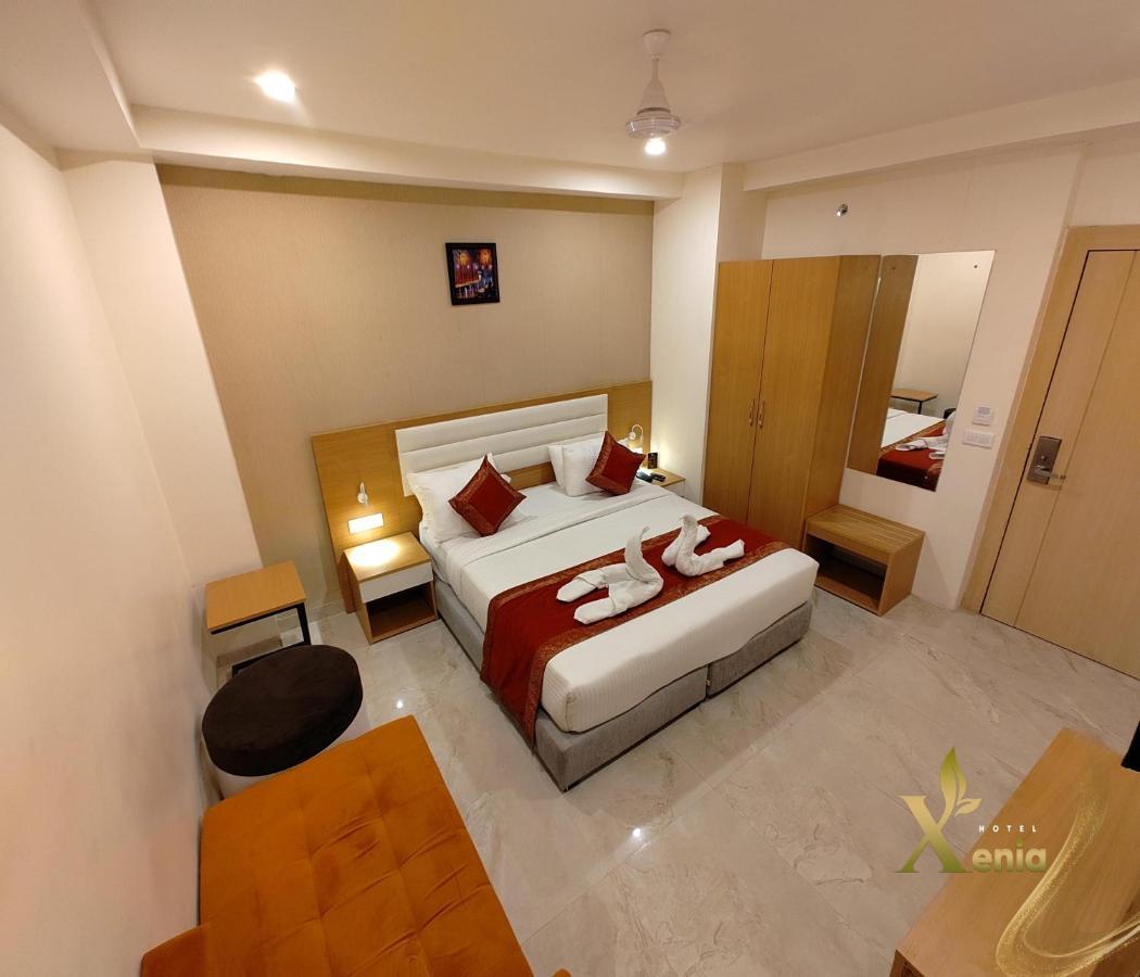 Hotel Xenia Varanasi Exterior foto